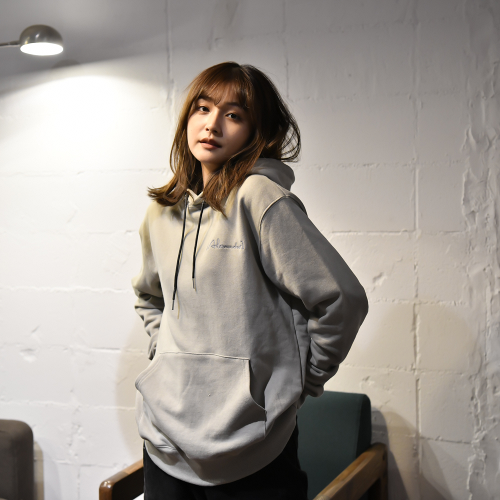 【NEW】Embroidery Logo Hoodie(Khaki)