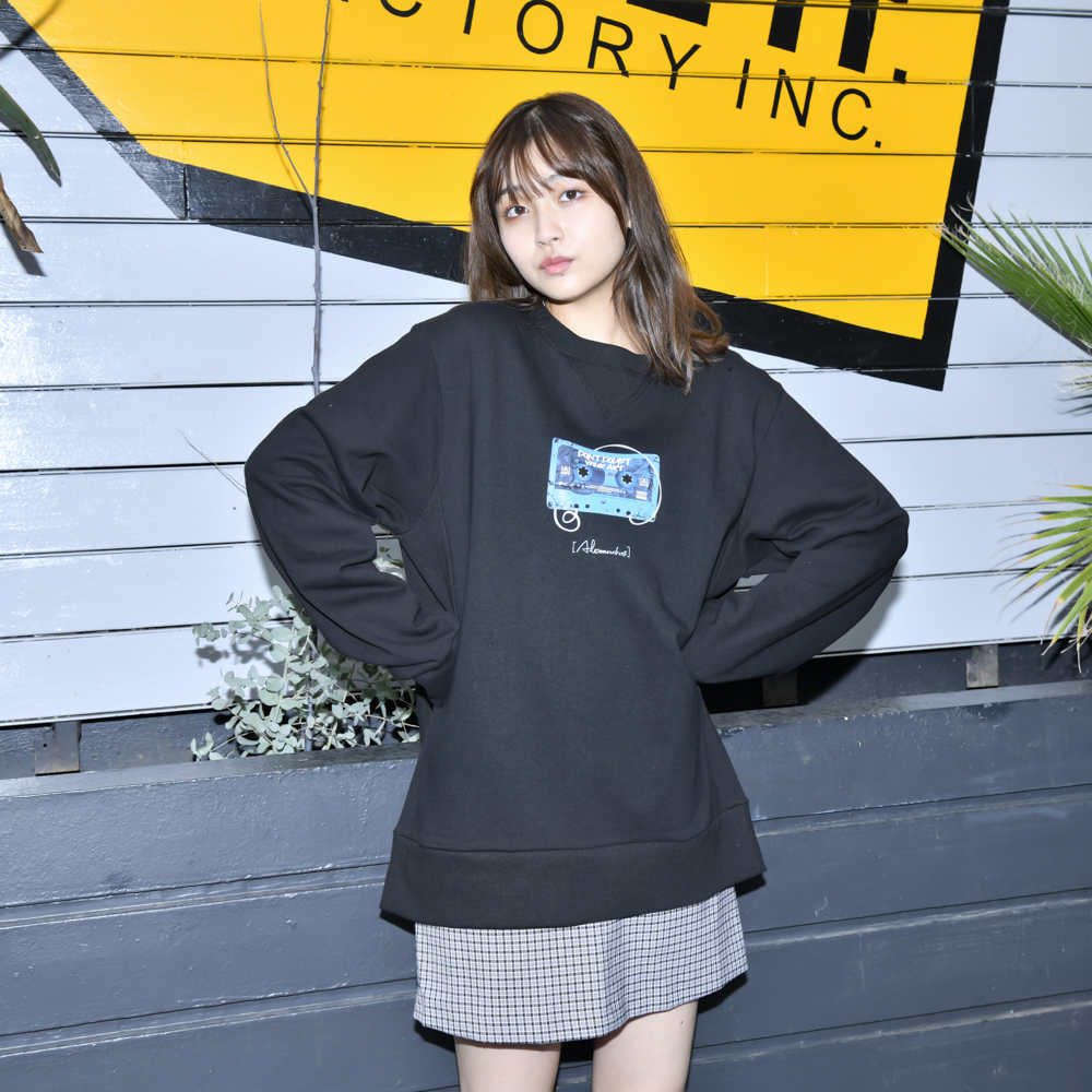 【NEW】Cassette Tape Sweatshirt(Black)