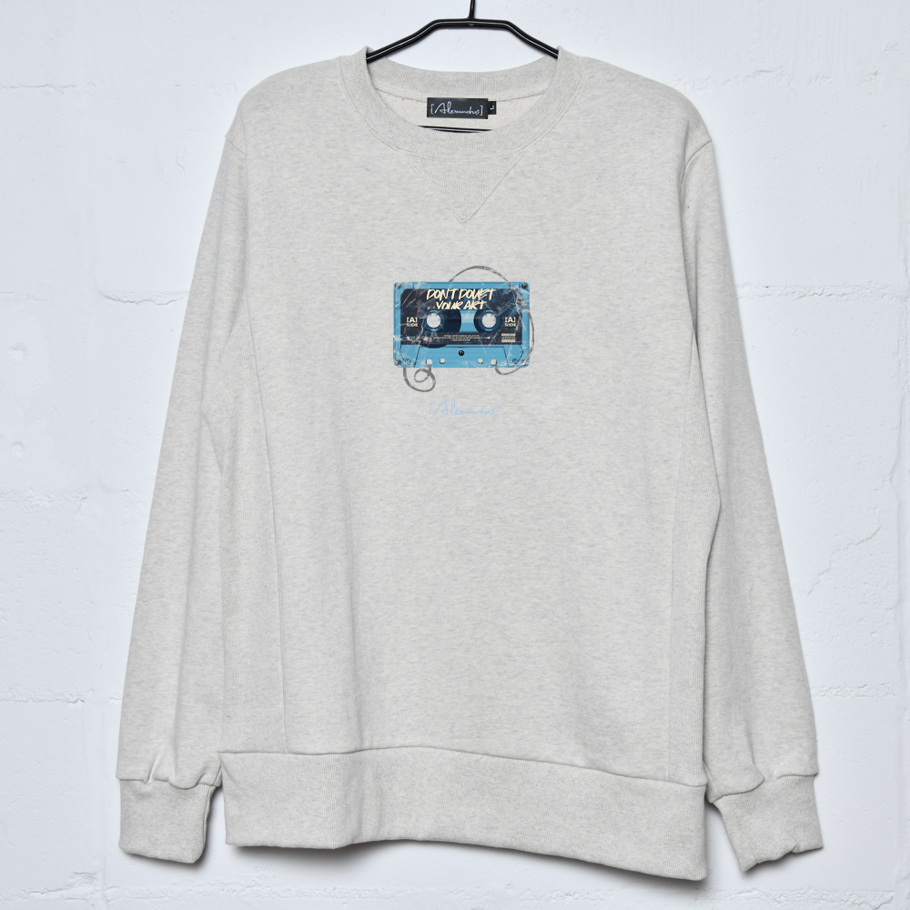 【NEW】Cassette Tape Sweatshirt(Heather Grey)