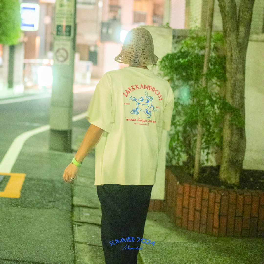 BURGER QUEEN TEE（Off White）..会場販売価格:3,800円