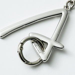A LOGO KEYCHAIN..会場販売価格:2,000円 　