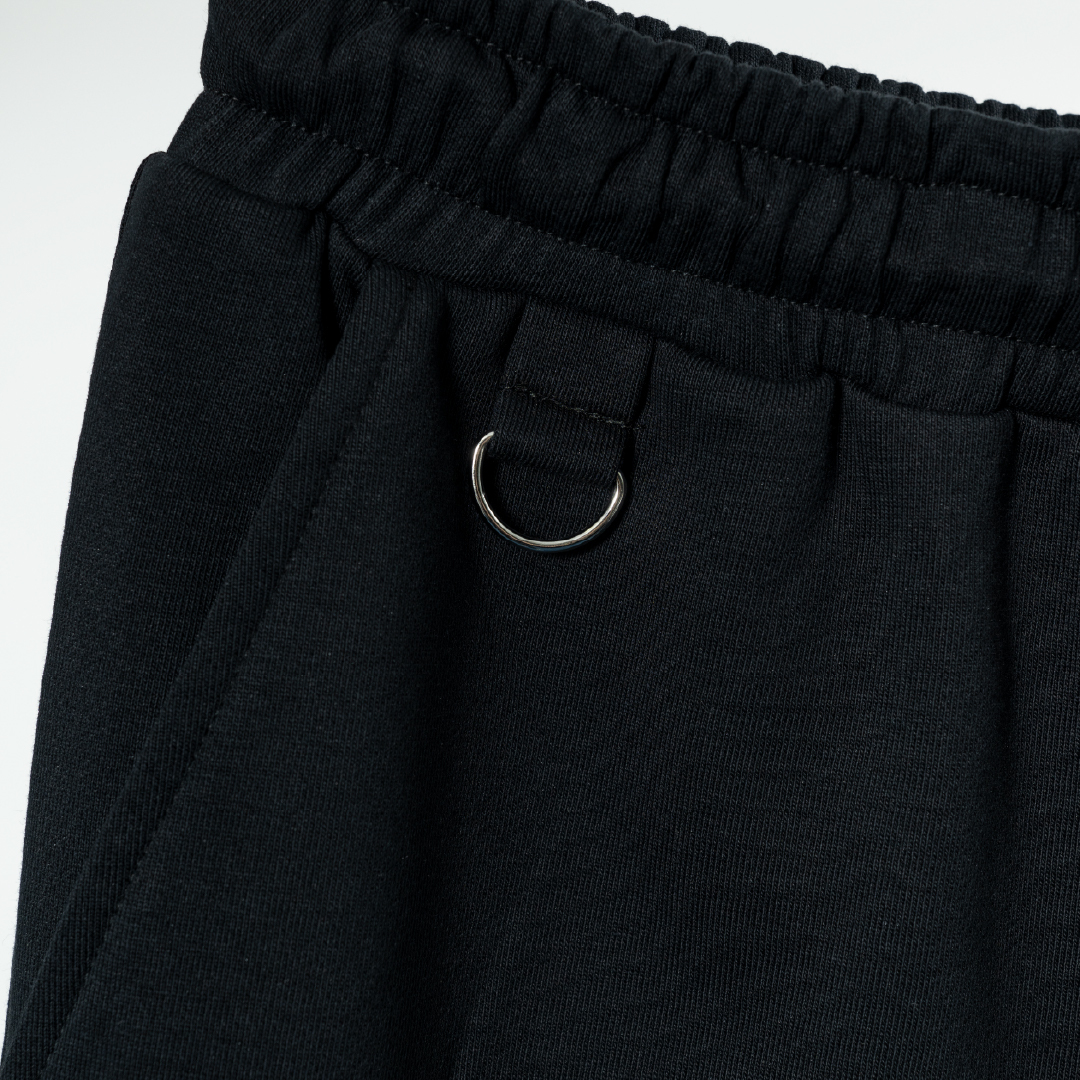LOGO SHORT SWEAT PANTS..会場販売価格:7,000円 　