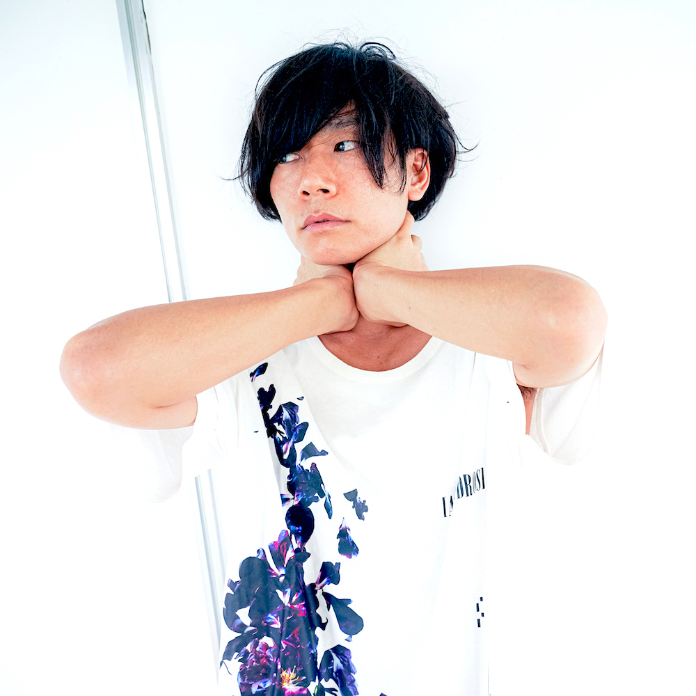 DIRTY FLOWER TEE(WHITE)