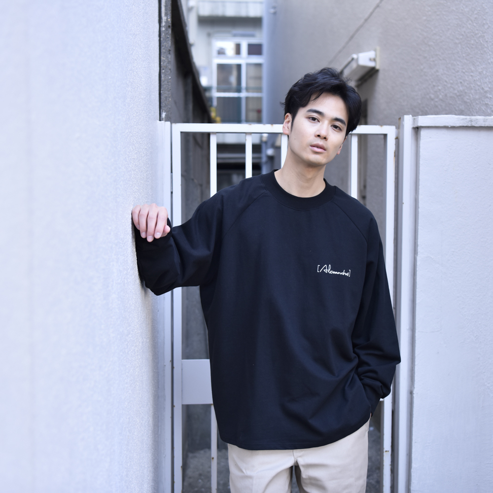 【NEW】Mockneck Sweatshirt (Black)